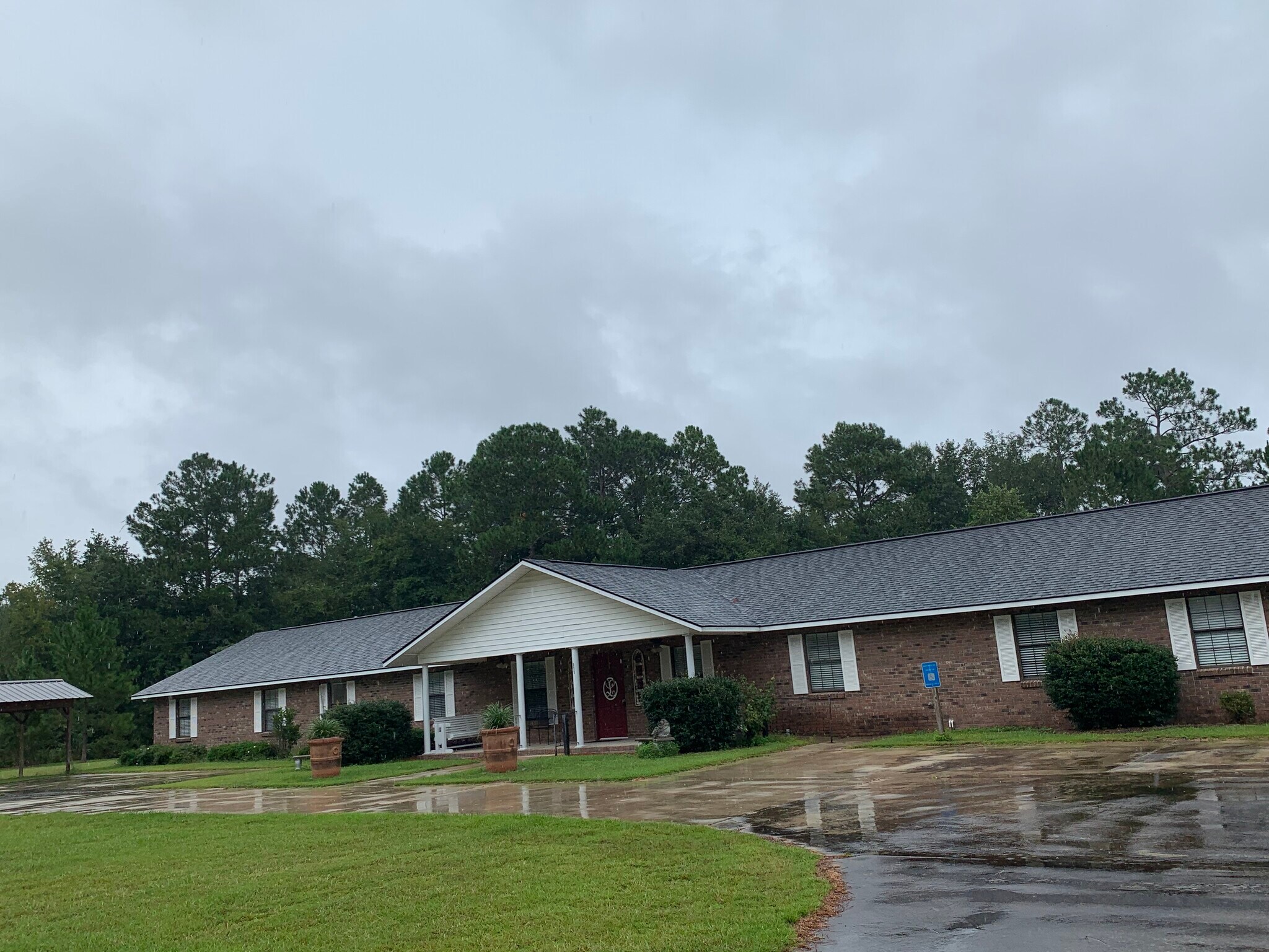 111 Stephens Ave, Baxley, GA 31513 Health Care for Sale