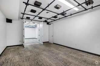 1640 S Sepulveda Blvd, Los Angeles, CA for lease Interior Photo- Image 2 of 5