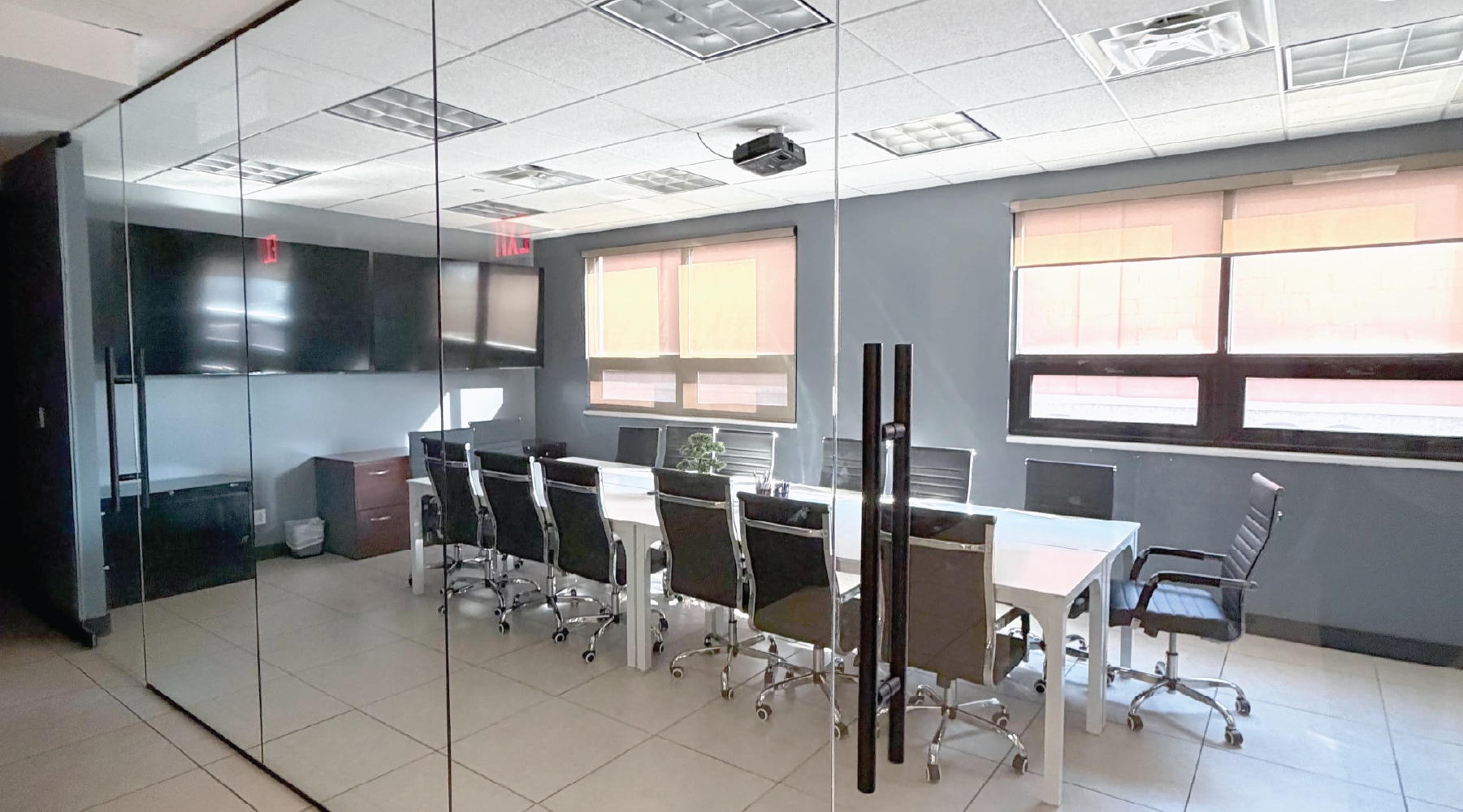 5610 Grand Ave, Maspeth, NY for lease Interior Photo- Image 1 of 2