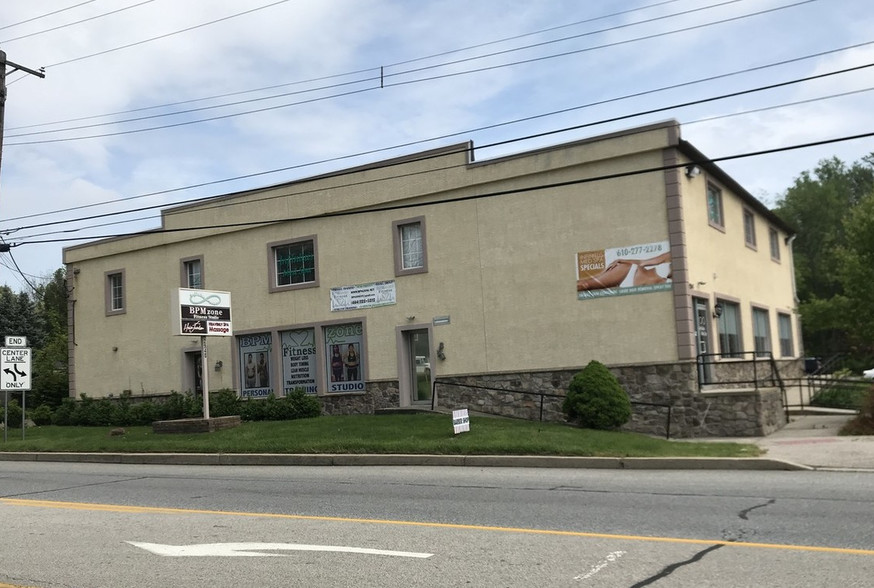 2940 Dekalb Pike, Norristown, PA for sale - Building Photo - Image 2 of 34