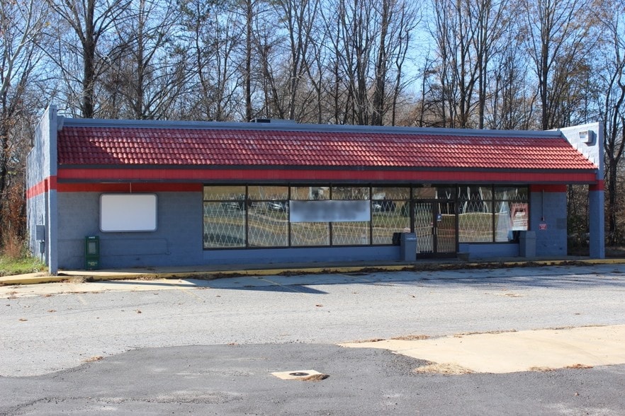 1918 N Main Ave, Newton, NC for sale - Primary Photo - Image 1 of 1