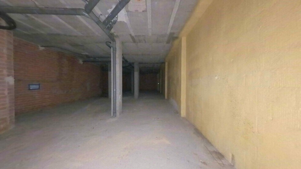 Retail in Illueca for sale - Building Photo - Image 3 of 27