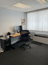 1234 Summer St, Stamford, CT for lease Interior Photo- Image 2 of 7