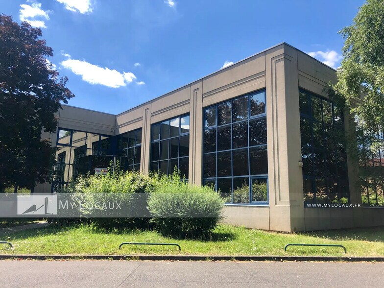 Flex in Villeneuve-la-Garenne for lease - Building Photo - Image 1 of 4