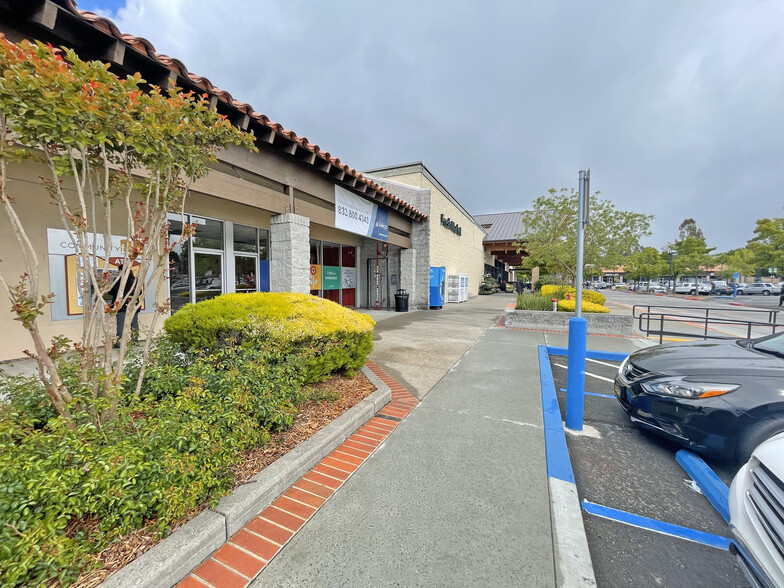 1407 Fulton Rd, Santa Rosa, CA for lease - Building Photo - Image 3 of 6