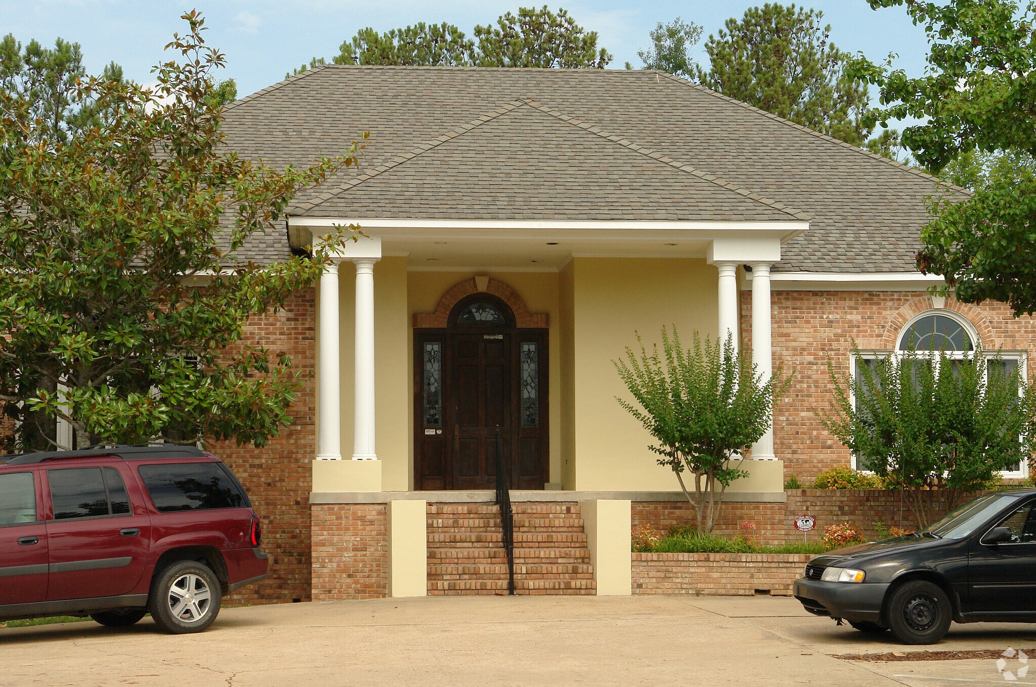 1021 N Flowood Dr, Flowood, MS for sale Primary Photo- Image 1 of 1