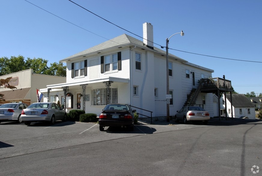 1305 Pennsylvania Ave, Hagerstown, MD 21742