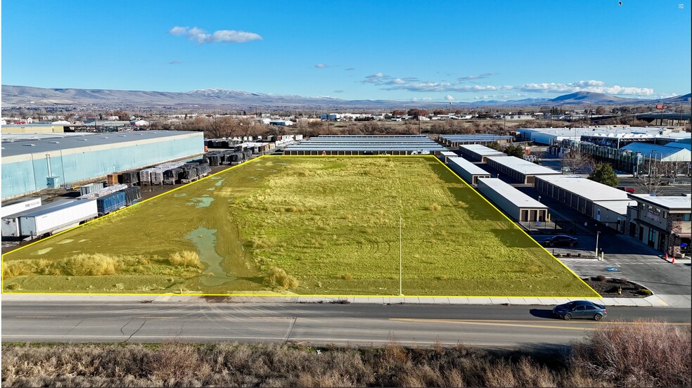 2007 Longfibre Ave, Yakima, WA for sale - Aerial - Image 1 of 11