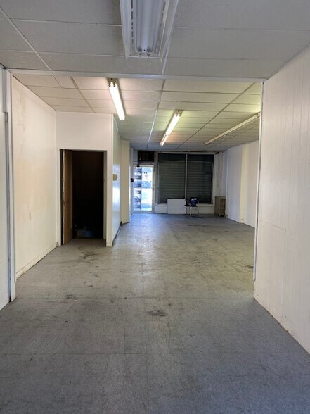 6220 Myrtle Ave, Glendale, NY for sale - Primary Photo - Image 1 of 1