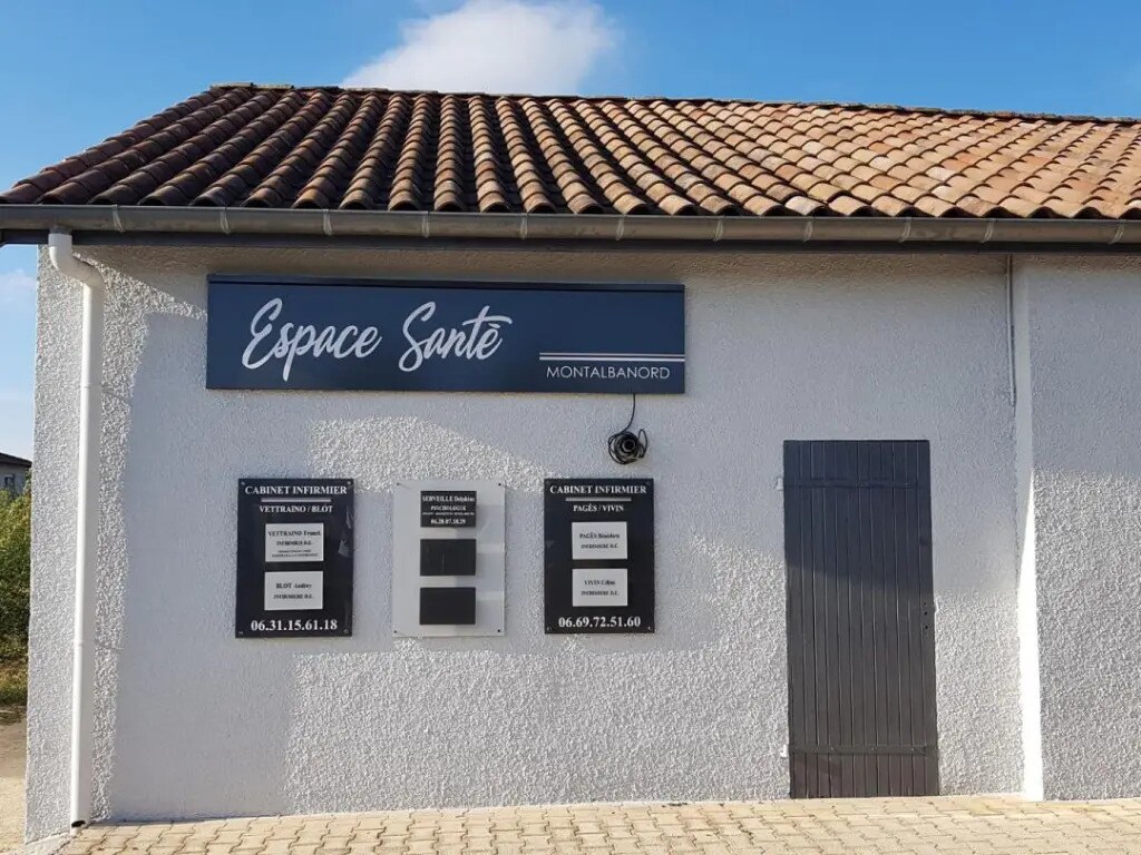 Flex in Montauban for sale Building Photo- Image 1 of 3