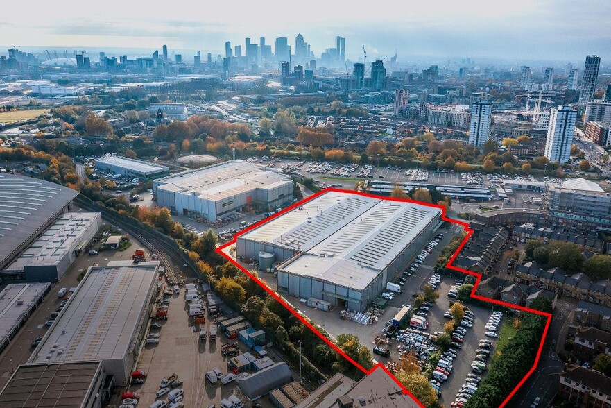 International Business Park Stratford, London for lease - Building Photo - Image 1 of 1