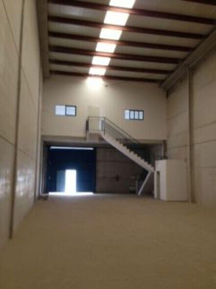 Industrial in Alcalá de Guadaíra for lease - Building Photo - Image 2 of 8