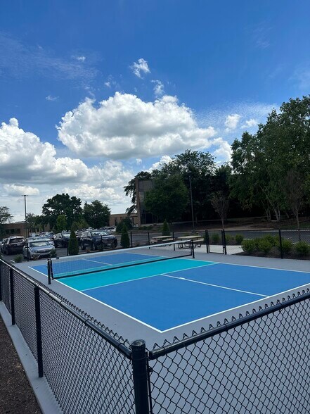 11969-11975 Westline Industrial Dr, Saint Louis, MO for lease - Building Photo - Image 3 of 6