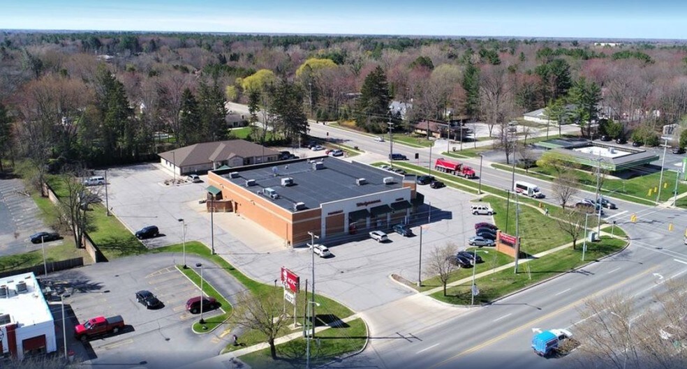 1615 N Saginaw Rd, Midland, MI for sale - Building Photo - Image 1 of 1