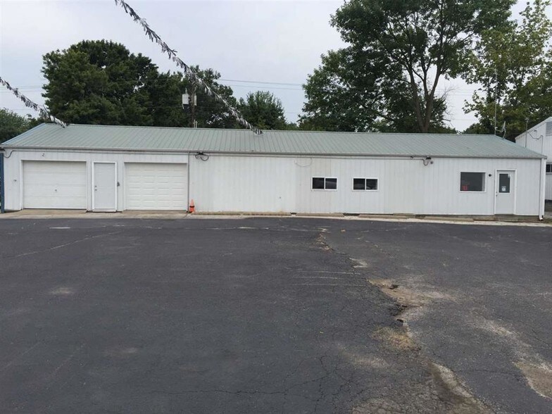 207 N US Highway 41, Fort Branch, IN for sale - Building Photo - Image 1 of 1