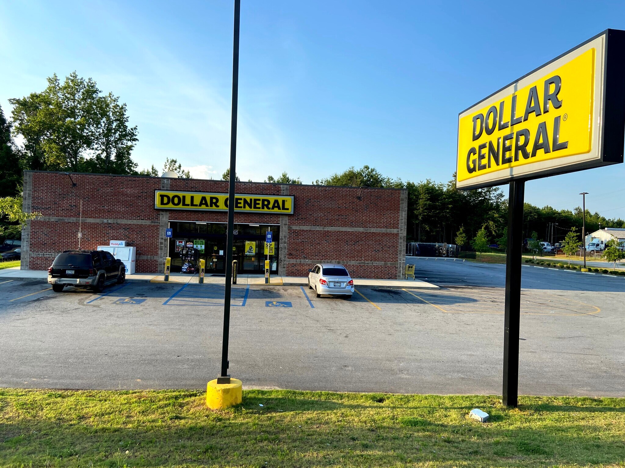 205 Yarid St, Seneca, SC for sale Primary Photo- Image 1 of 1