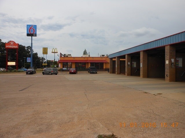 1102 S Timberland St, Lufkin, TX for sale - Building Photo - Image 1 of 1