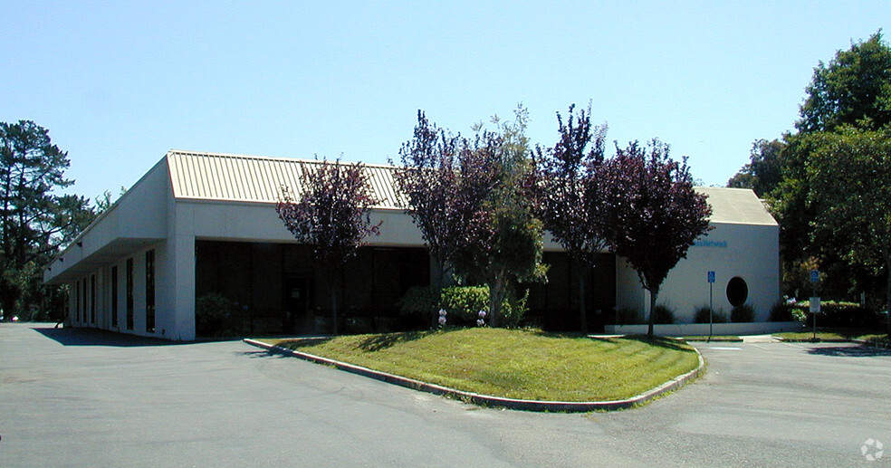 2197 E Bayshore Rd, Palo Alto, CA for lease - Building Photo - Image 2 of 5