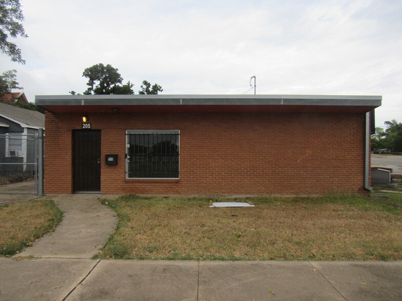 205 W Gandy St, Denison, TX for sale - Building Photo - Image 1 of 1