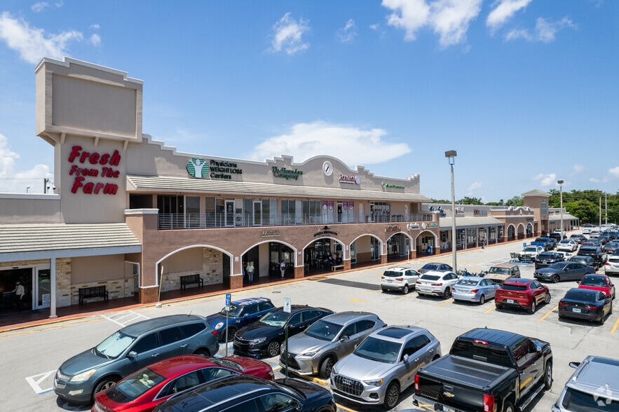 5779 Bird Rd, Miami, FL for lease - Primary Photo - Image 1 of 1