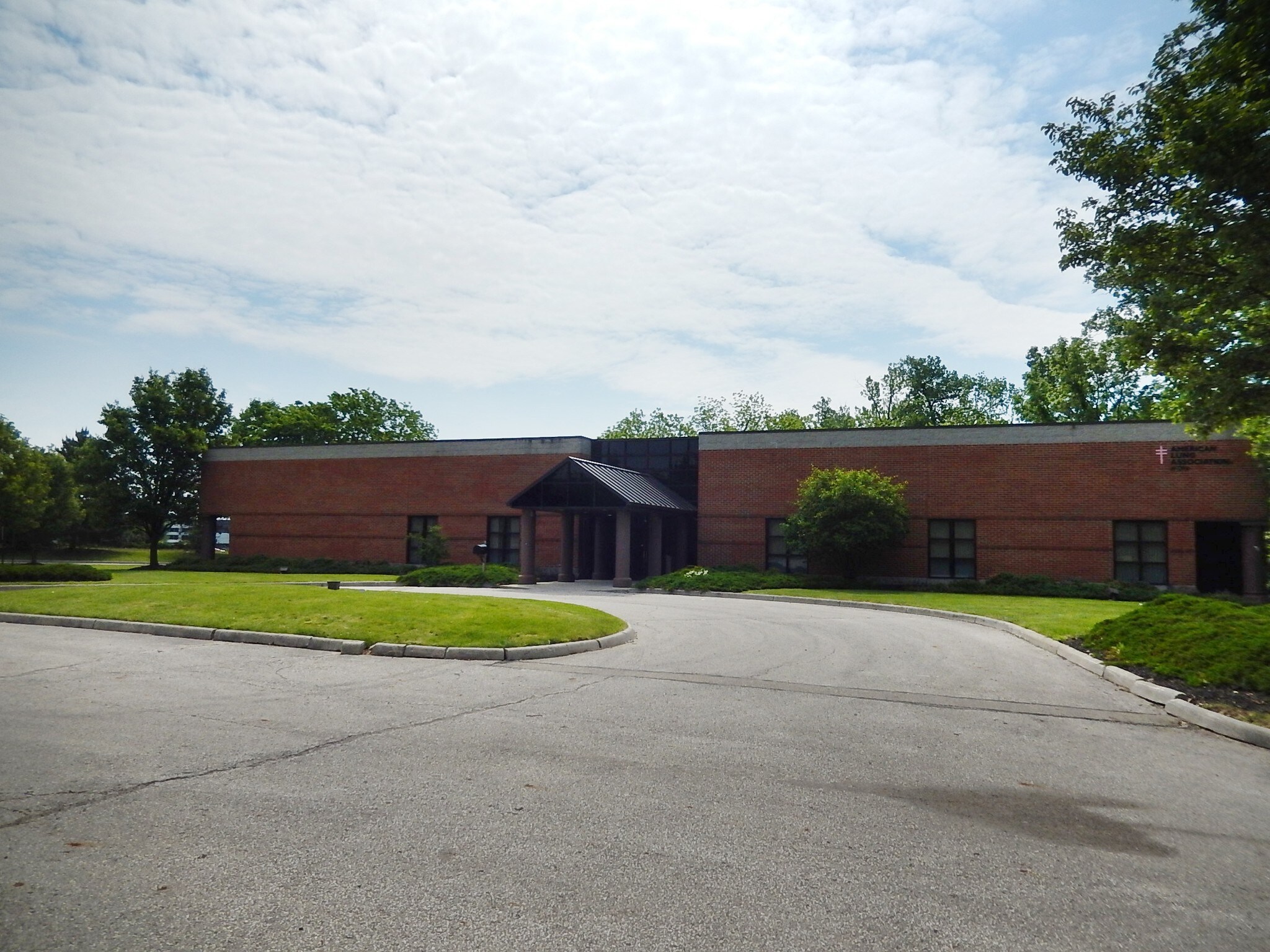 1950 Arlingate Ln, Columbus, OH for sale Building Photo- Image 1 of 1