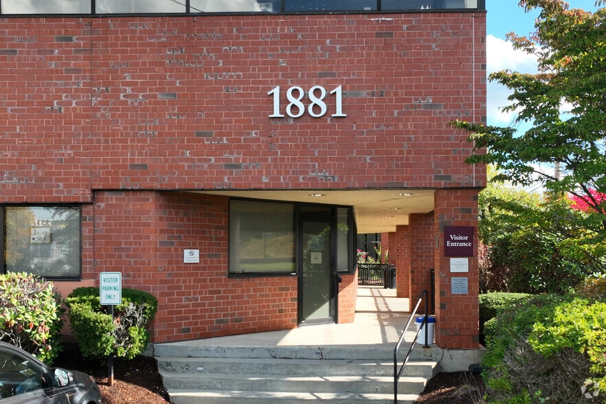 1881 Worcester Rd, Framingham, MA for sale - Building Photo - Image 3 of 4