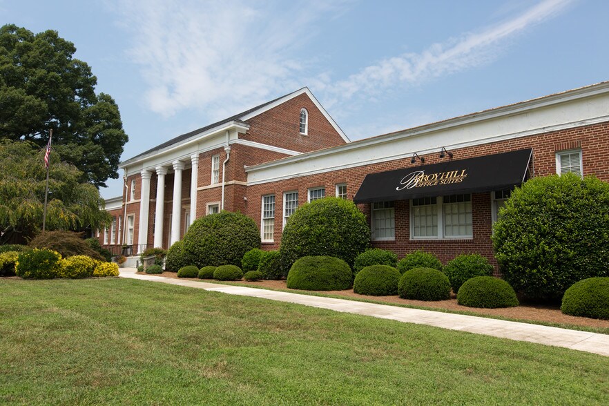 3540 Clemmons Rd, Clemmons, NC 27012