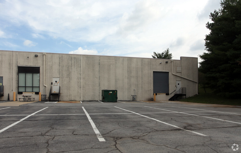 16201 Trade Zone Ave, Upper Marlboro, MD for lease - Building Photo - Image 3 of 4