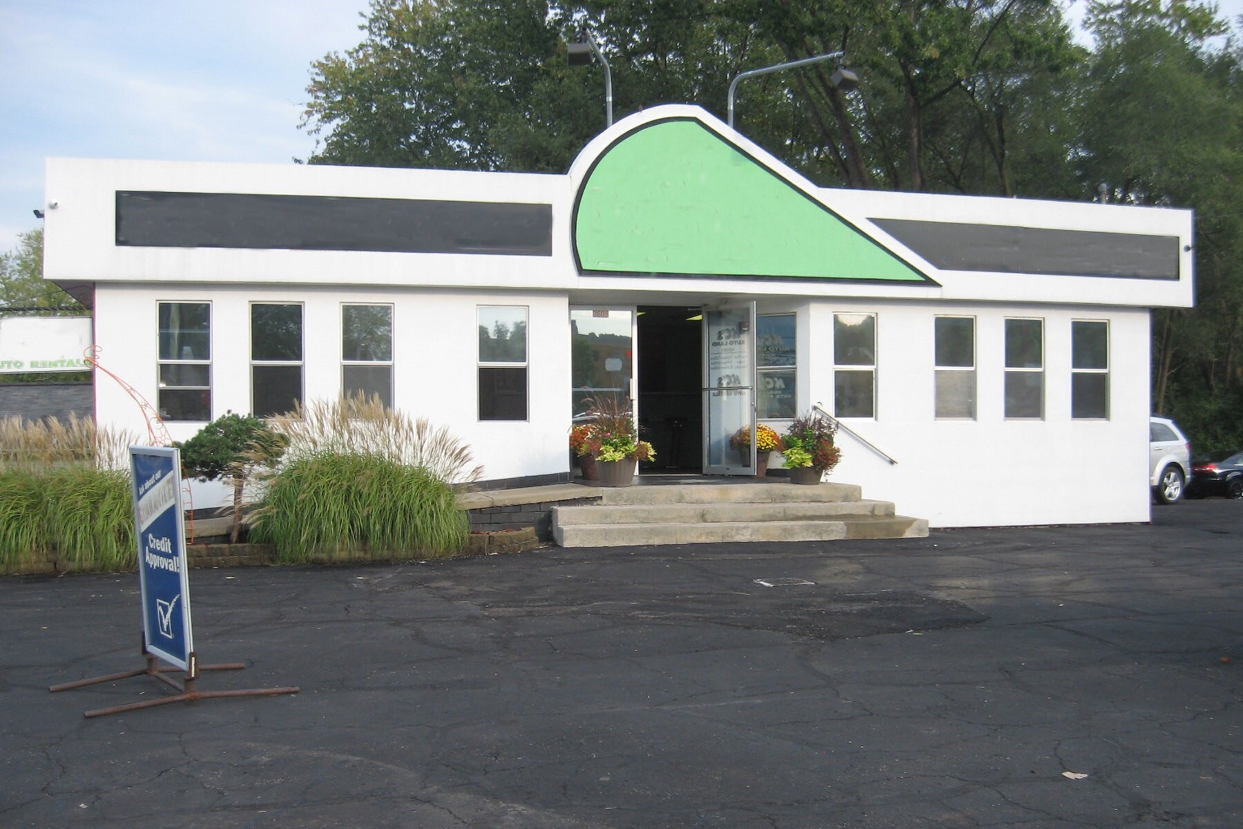 3609 Westnedge Ave, Kalamazoo, MI for sale Building Photo- Image 1 of 1