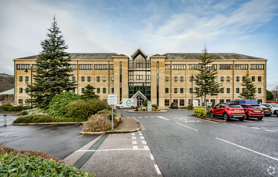 Salts Mill Rd, Shipley for lease - Building Photo - Image 1 of 9