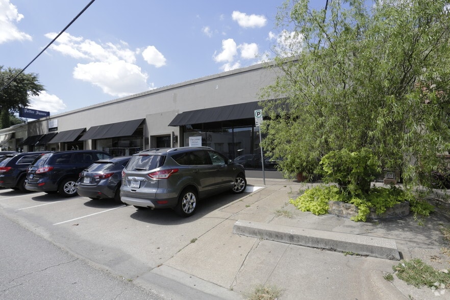 2923 N Henderson Ave, Dallas, TX for lease - Building Photo - Image 1 of 1