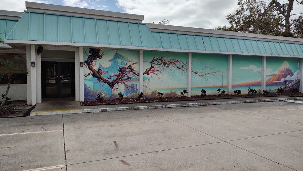 4195 N Tamiami Trl, Sarasota, FL for sale - Building Photo - Image 3 of 26