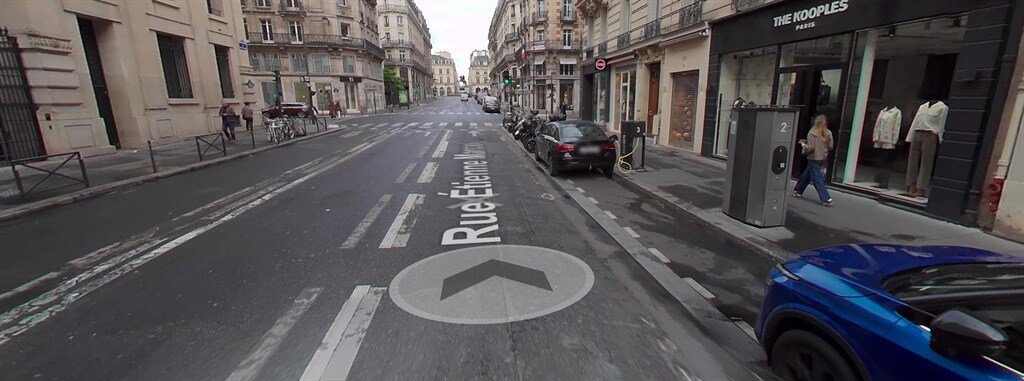 Retail in Paris for lease Building Photo- Image 1 of 2