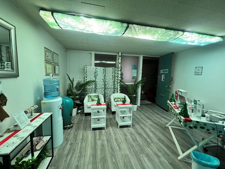 3661 Grand Ave, Oakland, CA for lease - Building Photo - Image 2 of 4