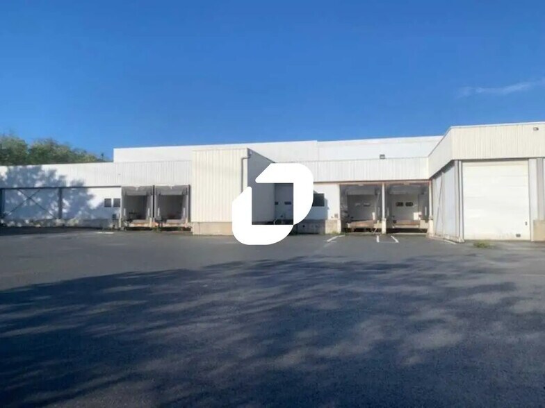 13 Chemin Des Près Secs, Civrieux-d'Azergues for lease - Building Photo - Image 3 of 31