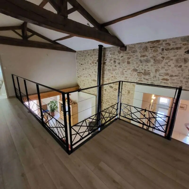 Flex in Rennes for sale Building Photo- Image 1 of 10