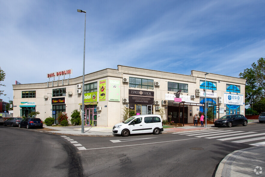 Calle Dublín, 39, Las Rozas de Madrid, Madrid for lease - Primary Photo - Image 2 of 2