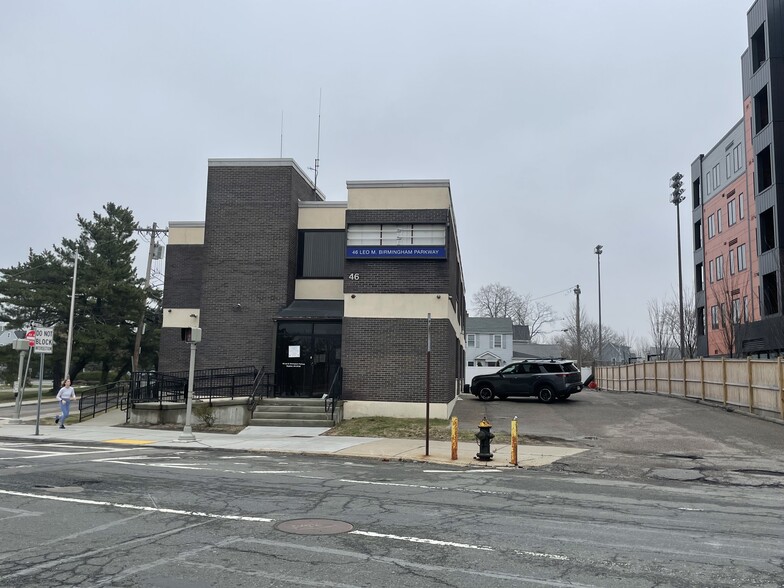 46 Leo Birmingham Pky, Brighton, MA for sale - Building Photo - Image 3 of 8