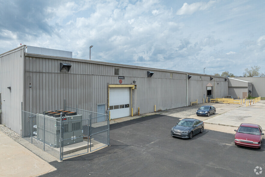 17155 Van Wagoner Rd, Spring Lake, MI for lease - Building Photo - Image 3 of 6