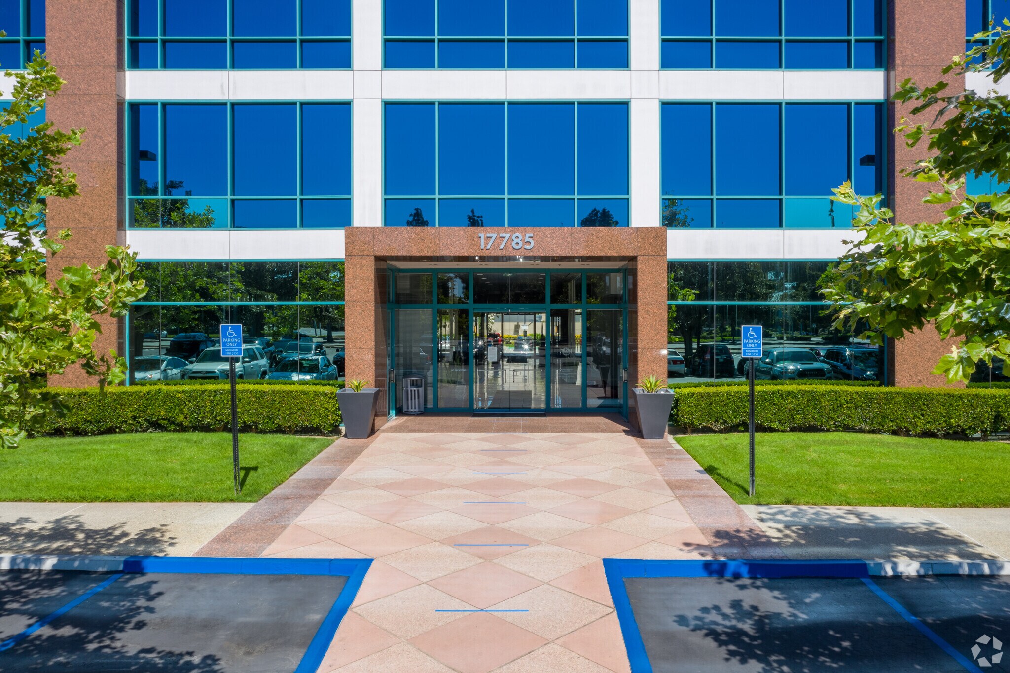 12898 Towne Center Dr, Cerritos, CA 90703 Cerritos Towne Center