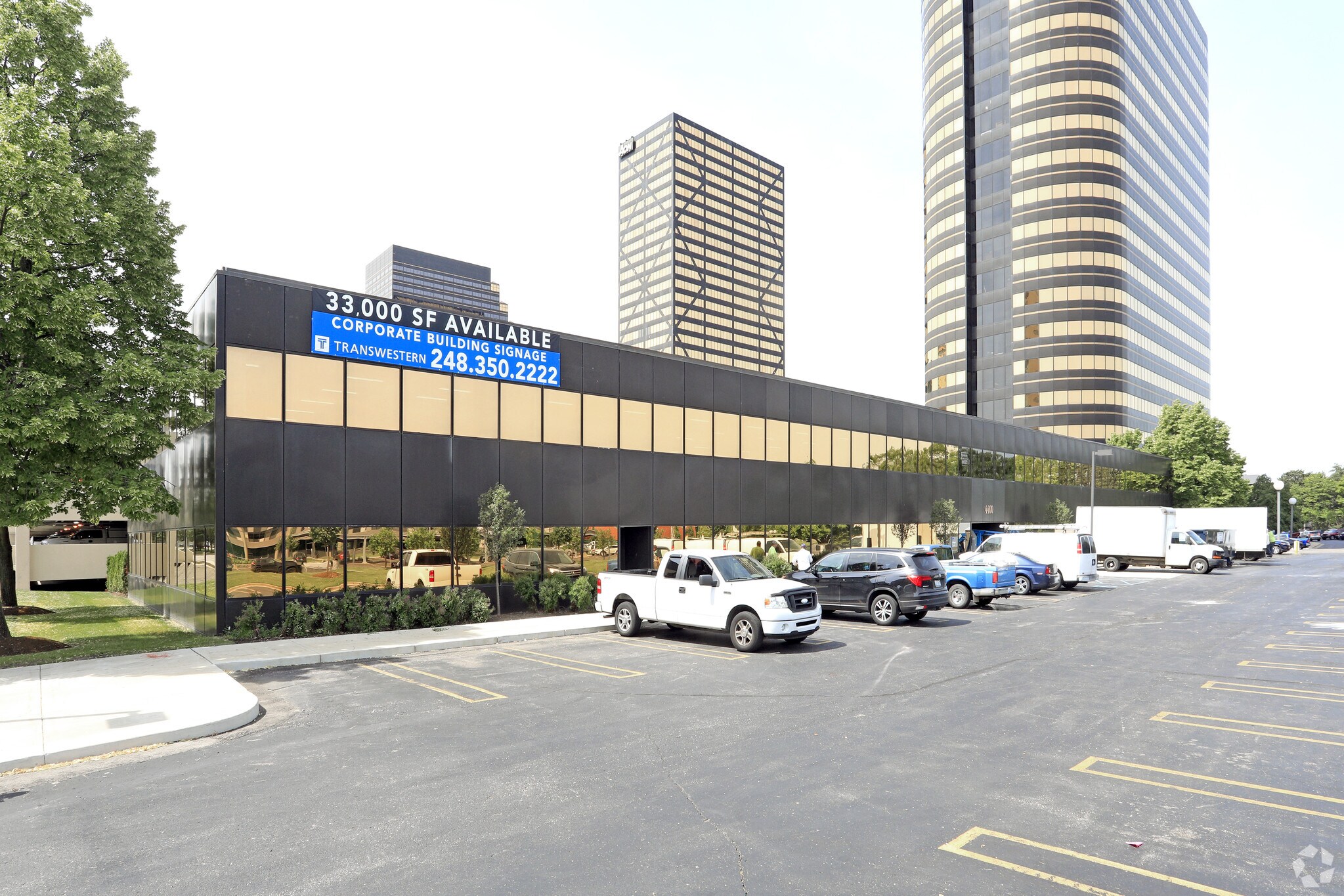 4400 Town Center, Southfield, MI for sale Primary Photo- Image 1 of 1