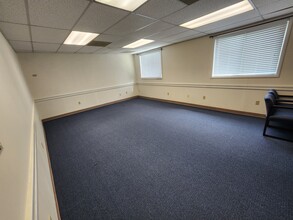 100-600 Aaron Ct, Kingston, NY for lease Interior Photo- Image 1 of 1