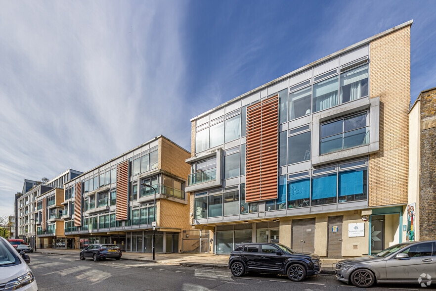 5-7 Wenlock Rd, London for sale - Building Photo - Image 1 of 52