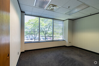 3310 W Big Beaver Rd, Troy, MI for lease Interior Photo- Image 2 of 3