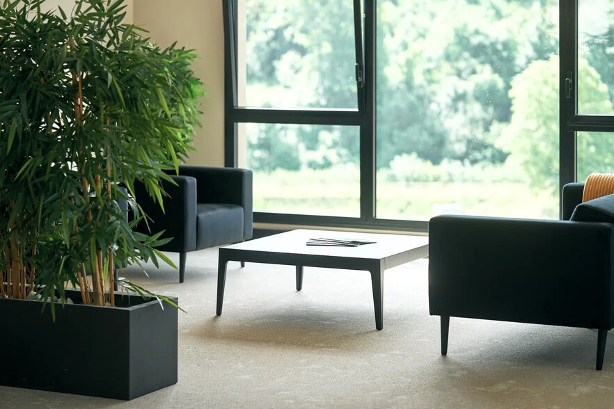 17 Rue De Paris, Tarare for sale - Interior Photo - Image 3 of 11