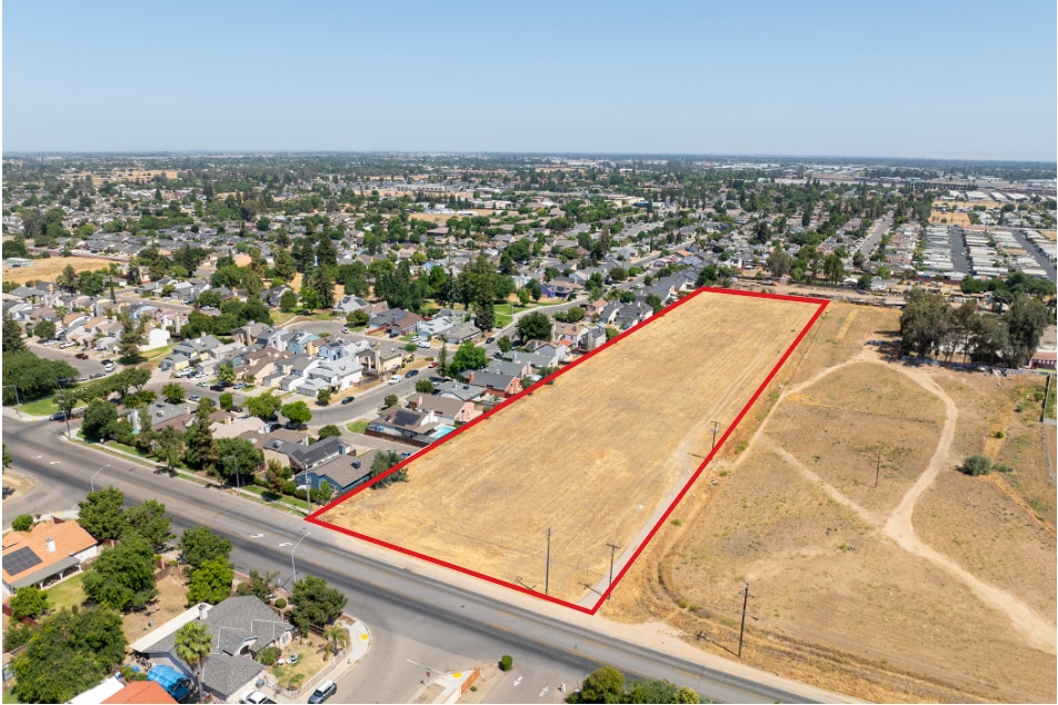 3508 W Clinton Ave, Fresno, CA for sale Building Photo- Image 1 of 11