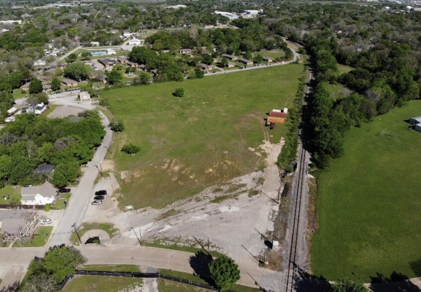 821 Circle St, Waxahachie, TX for sale - Aerial - Image 3 of 4