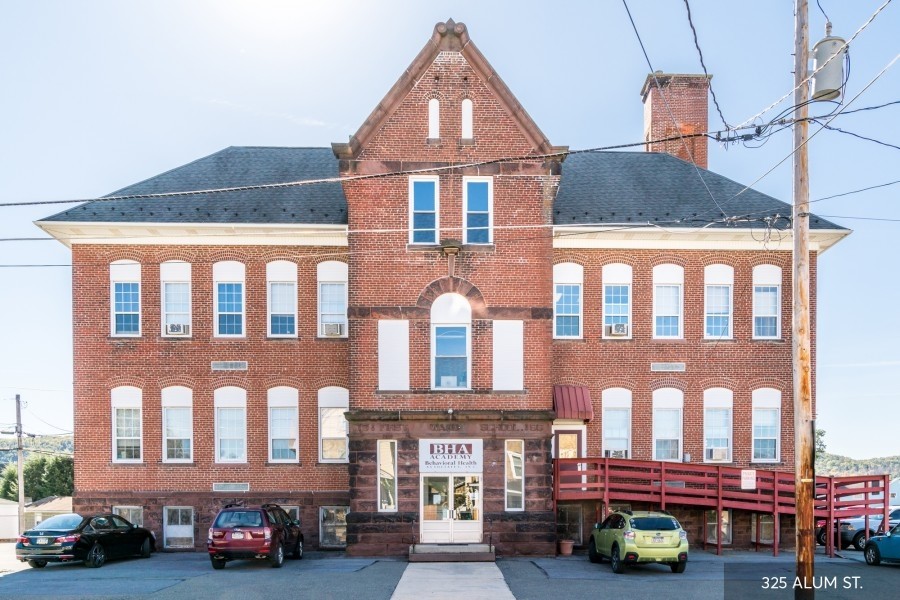 325 Alum St, Lehighton, PA for sale Building Photo- Image 1 of 1