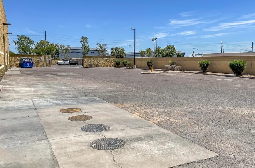 12455 N 92nd Dr, Peoria, AZ for lease - Building Photo - Image 3 of 22
