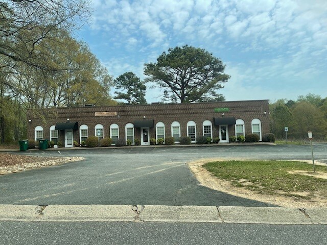 406 Tiffany Park, Gaffney, SC for sale Primary Photo- Image 1 of 1